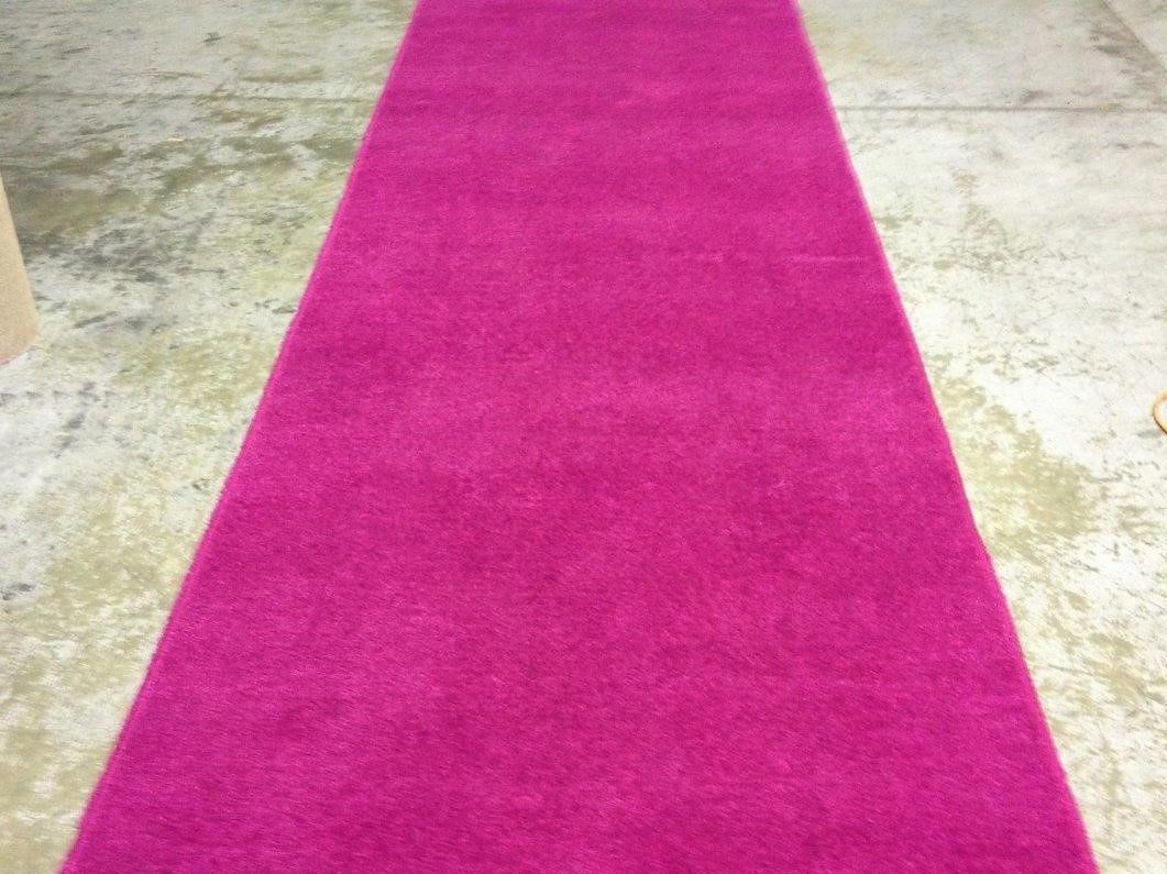 Dazzling Entrances: Set the Scene with Vegas Nights